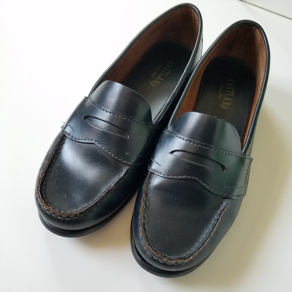 EASTLAND Navy Genuine Leather Classic Penny Loafers
